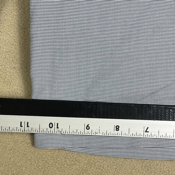 Travis Mathew Mens 36 Gold Shorts Blue Striped Regular Fit‎ Mid Rise Pockets Zip - Picture 6 of 10